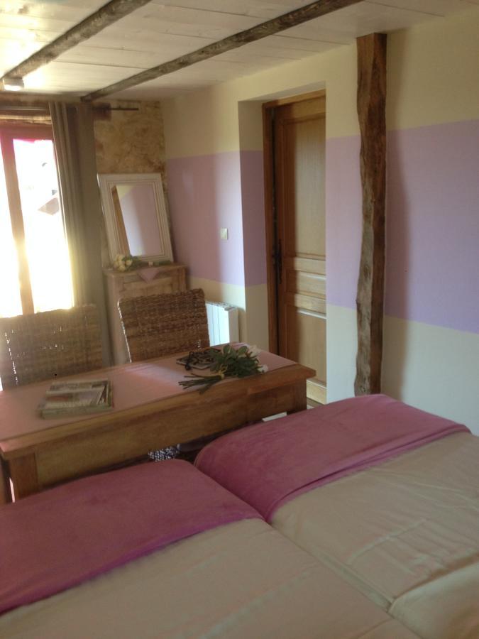 Lo Petit Cretsou Simeyrols Exterior foto