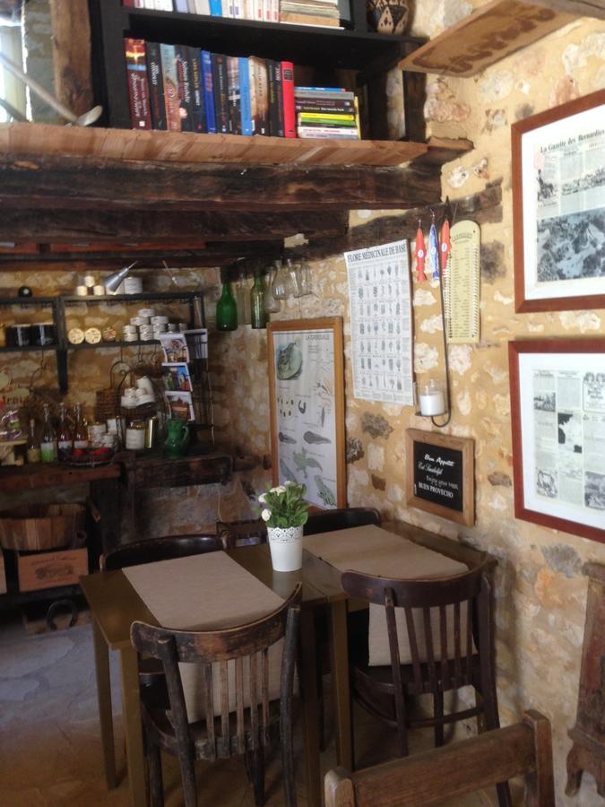 Lo Petit Cretsou Simeyrols Exterior foto